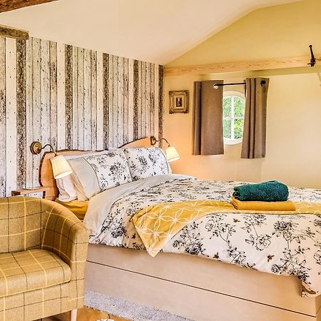 Walnut Lodge Вэллс Экстерьер фото