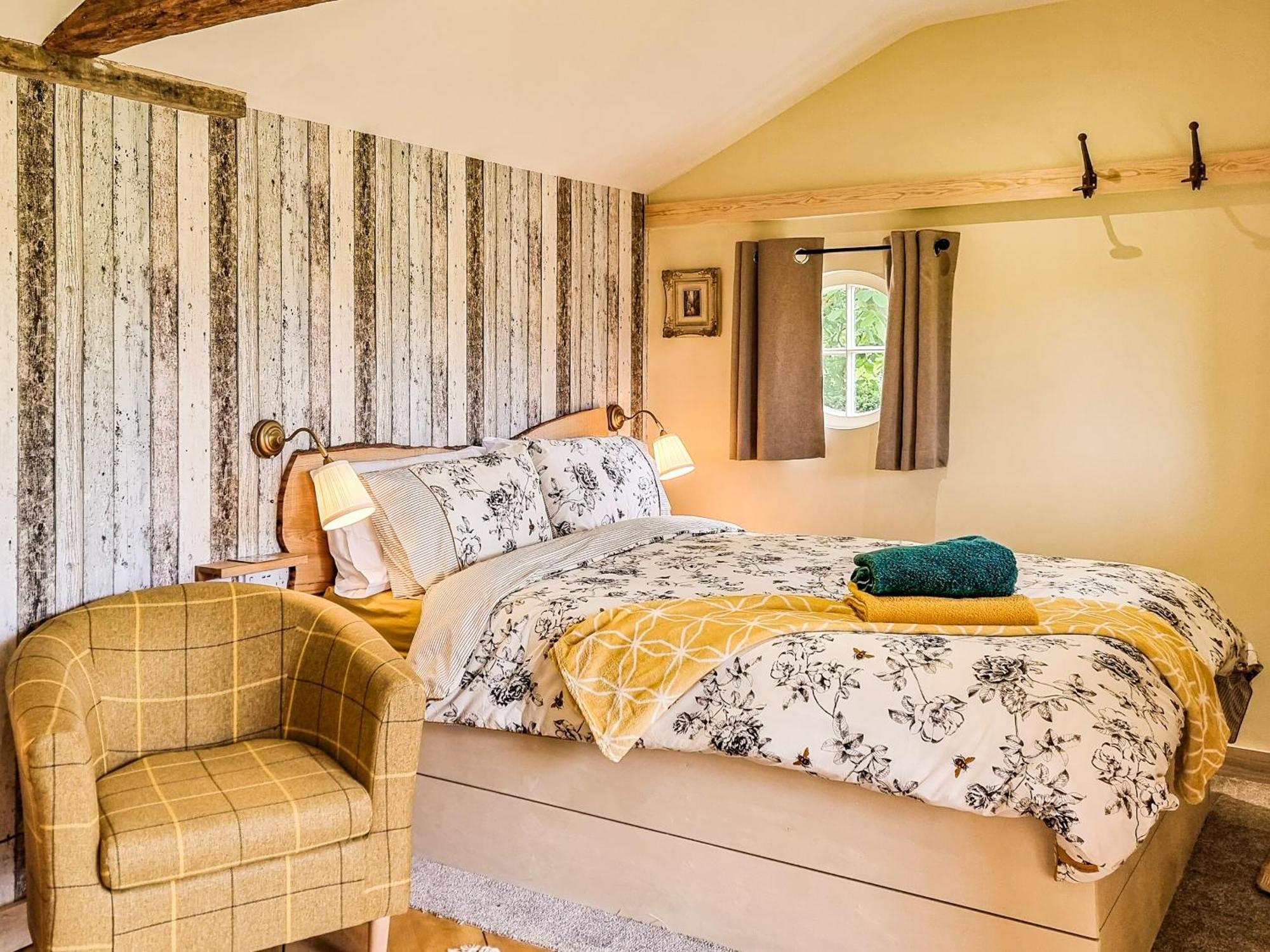Walnut Lodge Вэллс Экстерьер фото